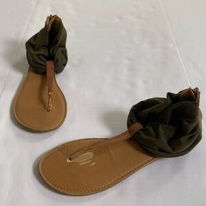 Maurice’s Tan & Green Thong Flip Flops With Backs